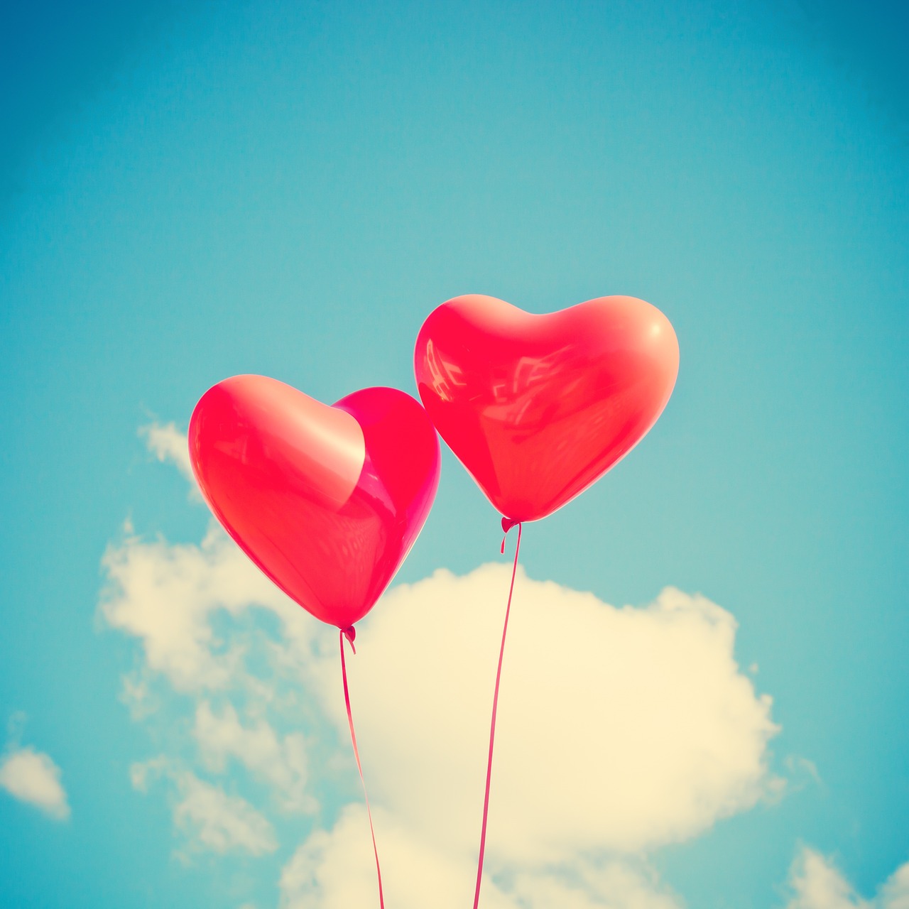 balloons, hearts, love, red, romantic, happy, card, valentine, holiday, symbol, shape, nature, decoration, birthday balloons, colorful, decorative, sky background, sky, valentines day, beautiful wallpaper, background